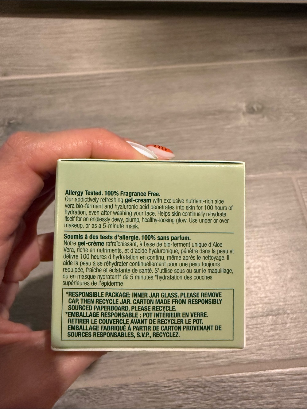 NIB Clinique Moisture Surge - Picture 3 of 3